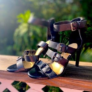 Gianni Bini Rowwann Black Heels